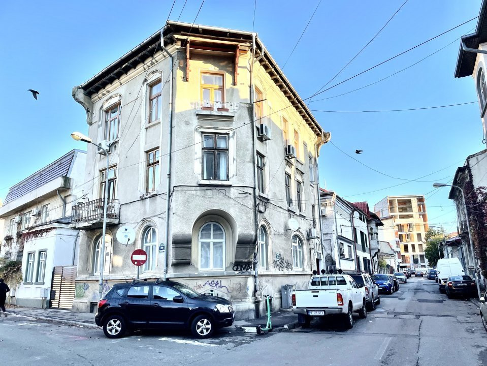 Vanzare apartament 3 camere in vila  Armeneasca - Strada Spatarului