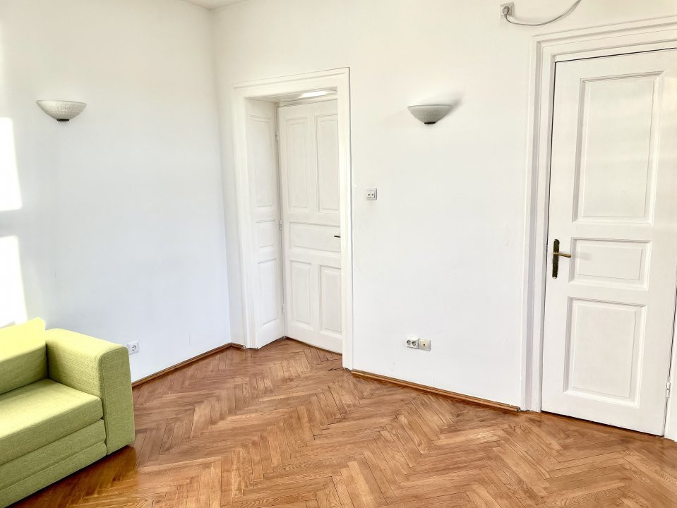 Vanzare apartament 3 camere in vila  Armeneasca - Strada Spatarului