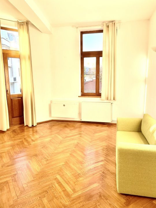 Vanzare apartament 3 camere in vila  Armeneasca - Strada Spatarului