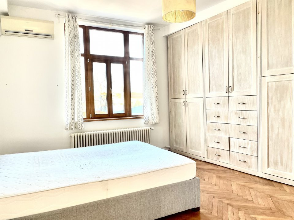 Vanzare apartament 3 camere in vila  Armeneasca - Strada Spatarului
