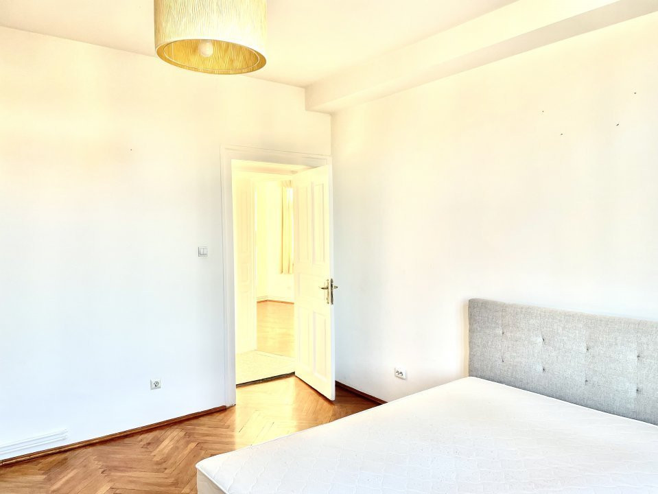 Vanzare apartament 3 camere in vila  Armeneasca - Strada Spatarului