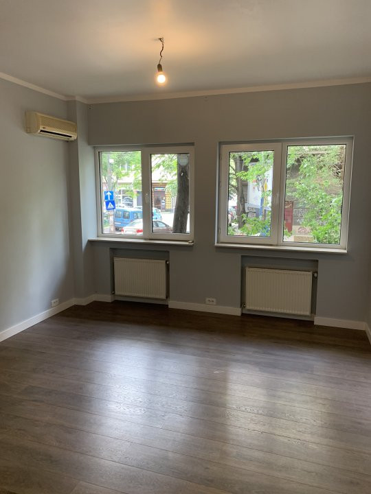 Inchiriere apartament 4 camere pretabil birouri -Vasile Lascar